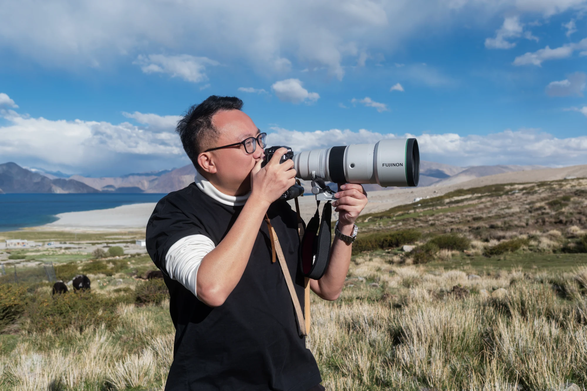 Man shooting with XF 400mm